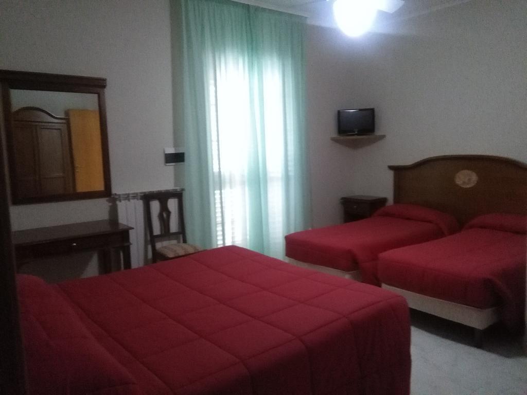 Albergo Villa Bianca サン・ジョバンニ・ロトンド エクステリア 写真
